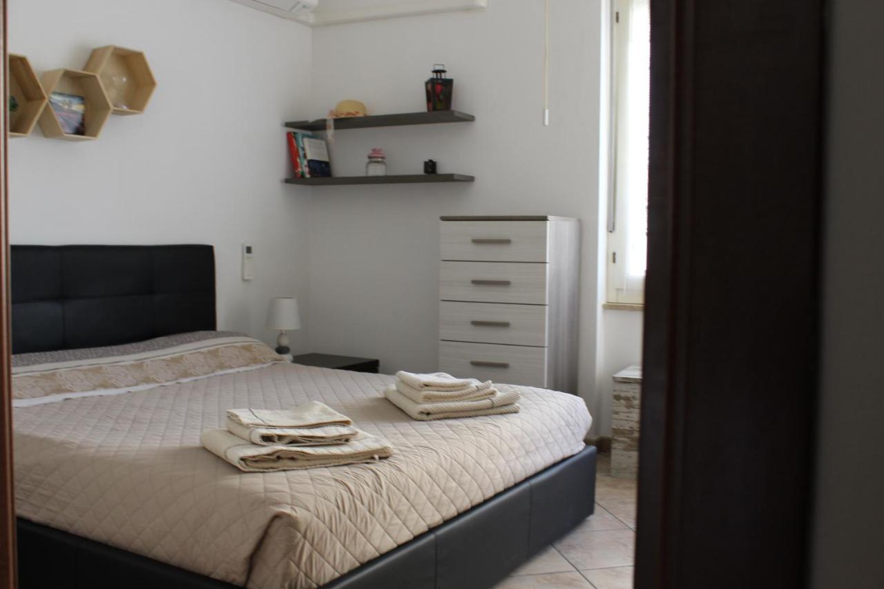 Lovely Sardinia Apartment Порто-Торрес Экстерьер фото